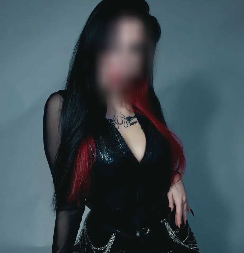 Aoife, 25