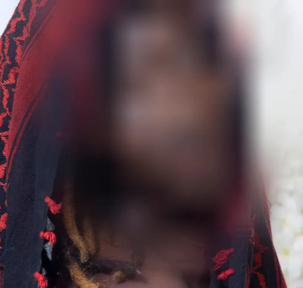 Farah, 21