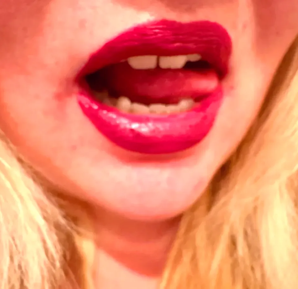 Jade, 24