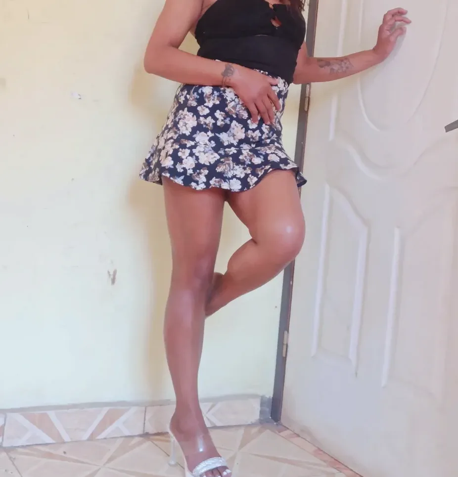 Mariam, 27