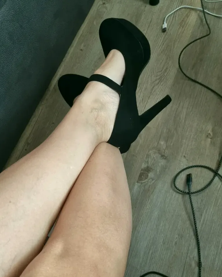 Neha, 38