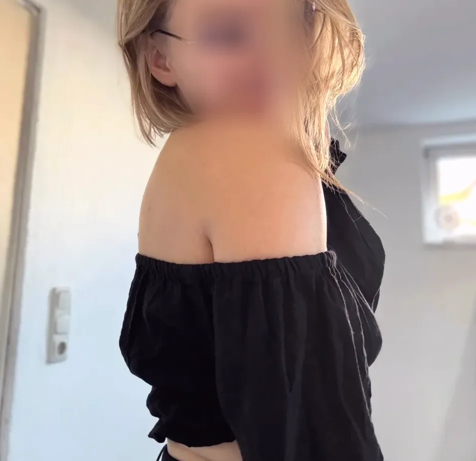 Neha, 26