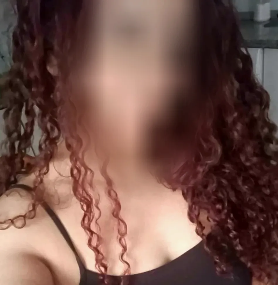 Nour, 25
