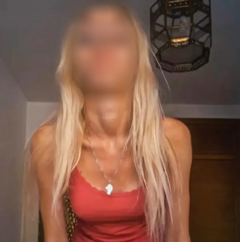 Poppy, 35