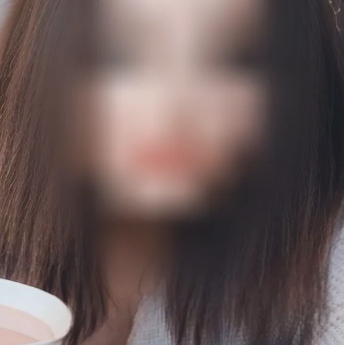 Poppy, 23
