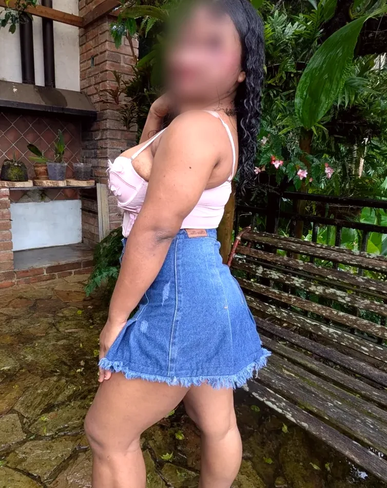 Rachel, 22